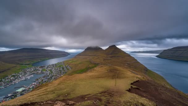 TImelapse de Klaksvik na ilha de Bordoy, Ilhas Faroé, Dinamarca — Vídeo de Stock