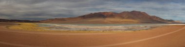 Atacama 'daki Highlands Gölü Gigapan panoramik manzarası