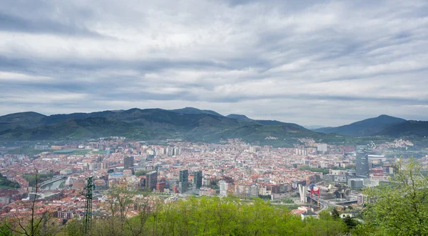 Bilbao skyline från Artxanda berg — Stockfoto