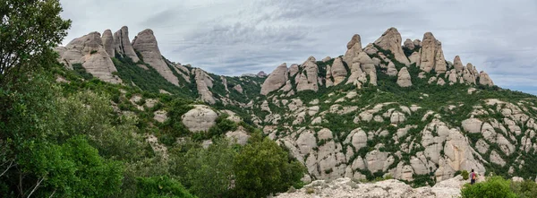 Montserrat montagnes grand angle, Espagne — Photo
