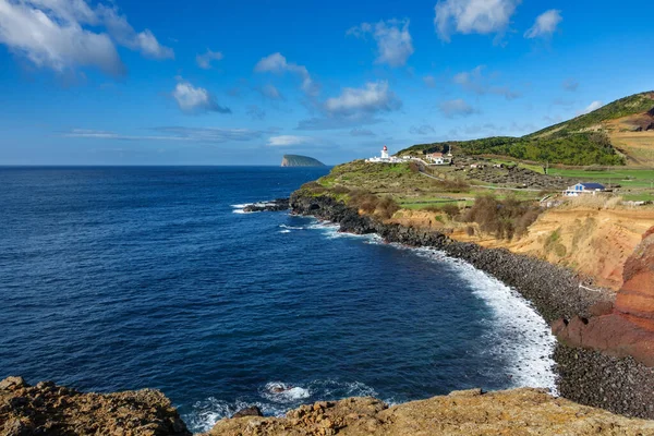 Getö och fyr i Terceira, vidvinkel — Stockfoto