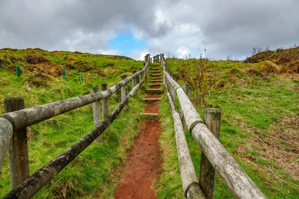 Furnas de Enxofre track, Terceira, Açores, Portugal — Fotografia de Stock