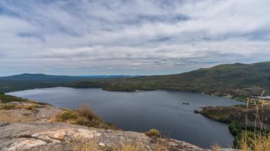 Sanabria Buzul Gölü geniş açı üst görünüm zaman aşımı