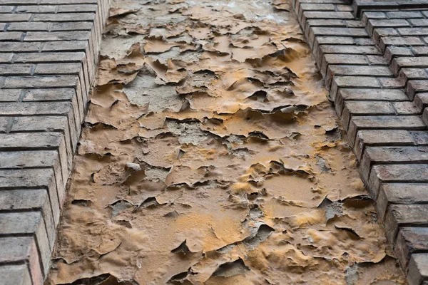 Alte Ruinierte Gelbe Fassade Einem Fabrikgebäude — Stockfoto