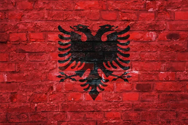 Albánia Zászlaja Alatt Egy Régi Téglafal Háttér Felszíni — Stock Fotó
