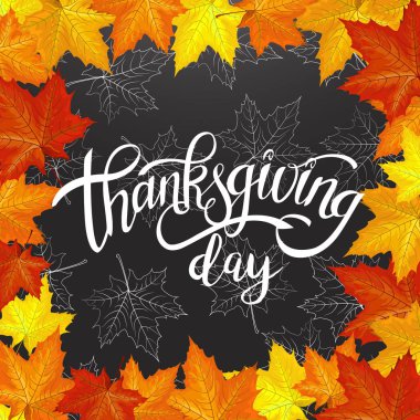 Mutlu Şükran günü el yazısı harfler arka plan tasarım sonbahar akçaağaç sarı ve turuncu yaprak ile