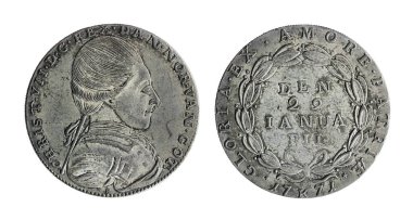 Danimarka ve Norveç Kralı VII. Hıristiyan Kronu 'nun Danimarka Kronu' nun gümüş sikkesi. Madeni para 1771 'de basılmış, beyaz arka planda izole edilmiş..