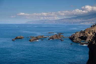 Tenerife adasında doğal yüzme havuzları