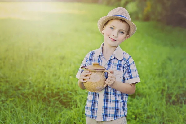 yakışıklı ufaklikla sürahi