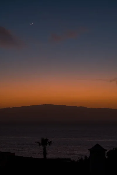 Hermosa vista de la isla de la gomera y el cielo al atardecer Fotos de stock