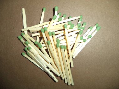 Yeşil kükürt başkanları ile dağınık maçlar