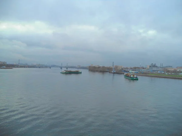 Torrlast Pråmar Floden Neva Petersburg — Stockfoto