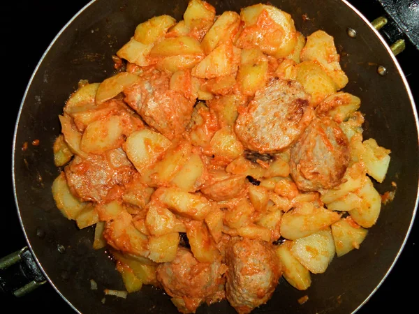 Kartoffelkompott Mit Schnitzeln Und Gemüse — Stockfoto