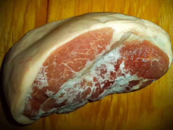 Кусок Свежезамороженного Мяса Свиное Плечо — стоковое фото