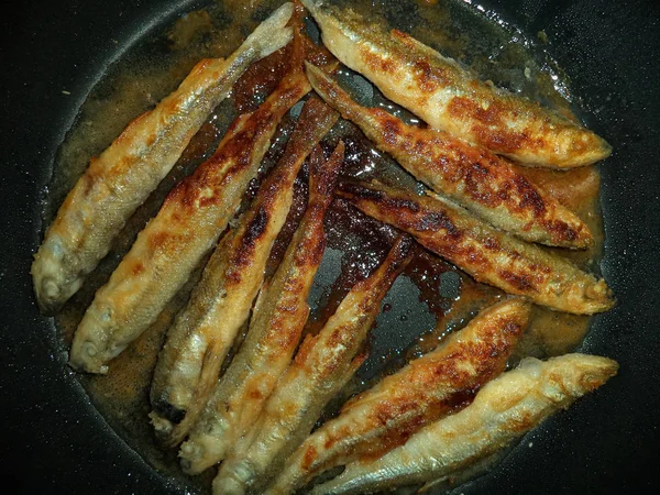 Gebratener Fisch Roch Der Pfanne — Stockfoto