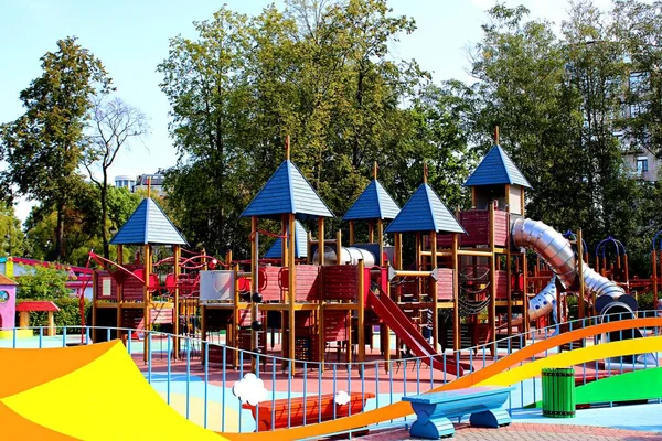 Hermoso Parque Infantil Ciudad Parque Verano Imagen De Stock