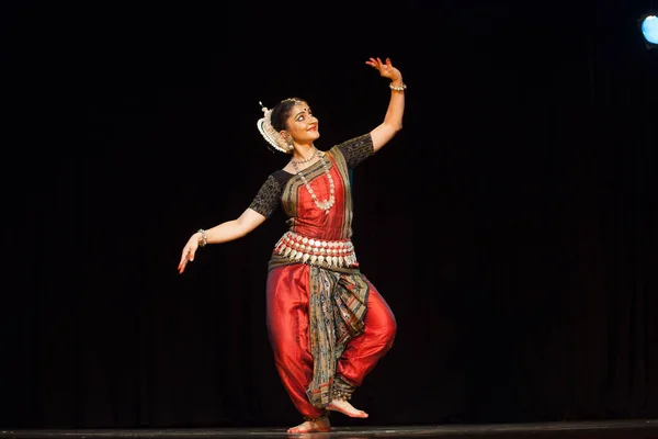 Odissi Altamente Talentoso Realiza Odissi Octubre 2018 Bharatiya Vidhya Bhavan Fotos De Stock