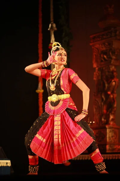 Een Talentvolle Danser Emoteert Bharatnatyam Recital Evenement Gehouden December 2016 — Stockfoto