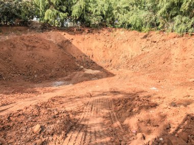 İnşaatı derin temel çukur bina bir sanayi