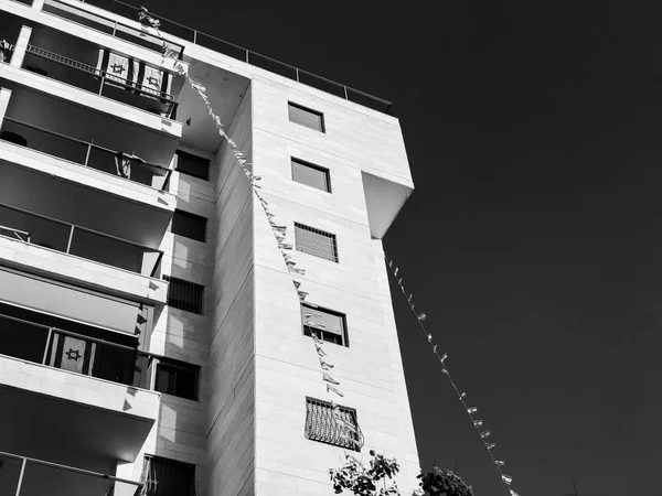 Rishon Le Zion, Izrael-2018. április 23.: magas lakó épület Rishon Le Zion, Izrael. — Stock Fotó