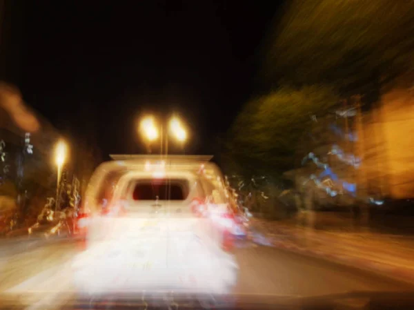 Effetto sfocatura movimento astratto. Auto sulla strada . — Foto Stock