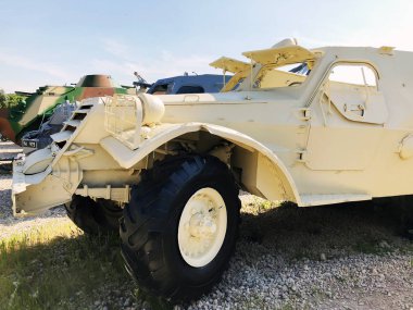 Latrun, İsrail-Mart 13, 2018: Memorial Site ve zırhlı kolordu Müzesi Latrun, İsrail