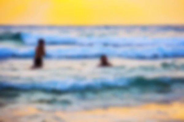 Absztrakt elmosódott háttér. Gyönyörű naplemente, tenger és strand. — Stock Fotó