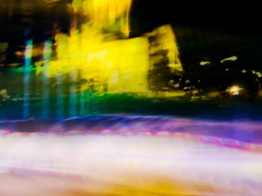 Soyut hareket bulanıklığı etkisi. Sokaklarda ışıkları. 