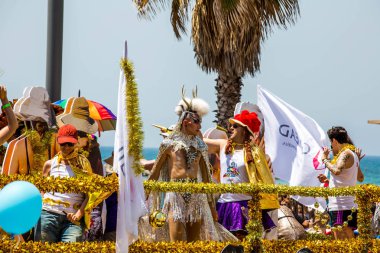 TEL AVIV, ISRAEL- 8 Haziran 2018: Tel Aviv 'de Gay Onur Yürüyüşü, İsrail