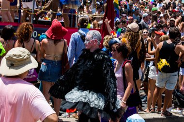 TEL AVIV, ISRAEL- 8 Haziran 2018: Tel Aviv 'de Gay Onur Yürüyüşü, İsrail