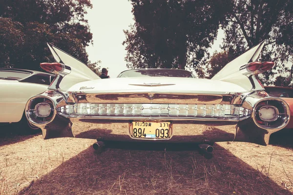 IISRAEL, PETAH TIQWA - MAY 14, 2016:  Exhibition of technical antiques. Cadillac de Ville rear view car in Petah Tiqwa, Israel — Stock Photo, Image