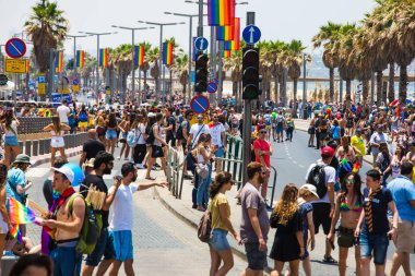 TEL AVIV, ISRAEL- 8 Haziran 2018: Tel Aviv 'de Gay Onur Yürüyüşü, İsrail.