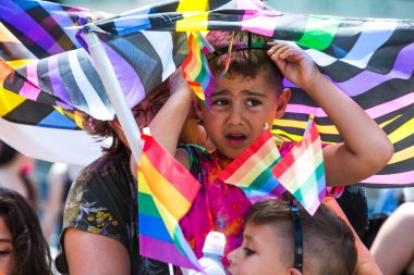 TEL AVIV, ISRAEL- 8 Haziran 2018: Tel Aviv 'de Gay Onur Yürüyüşü, İsrail.