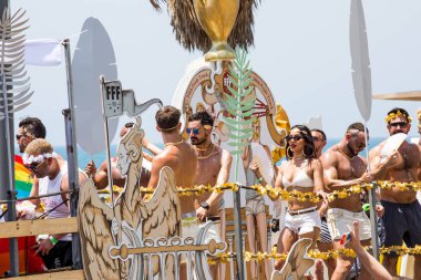 TEL AVIV, ISRAEL- 8 Haziran 2018: Tel Aviv 'de Gay Onur Yürüyüşü, İsrail.