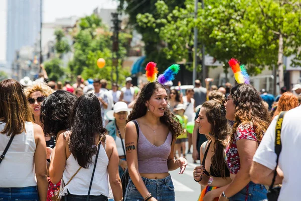 TEL AVIV, ISRAEL- 8 Haziran 2018: Tel Aviv 'de Gay Onur Yürüyüşü, İsrail.