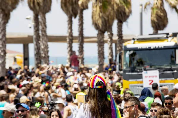 TEL AVIV, ISRAEL- 8 Haziran 2018: Tel Aviv 'de Gay Onur Yürüyüşü, İsrail