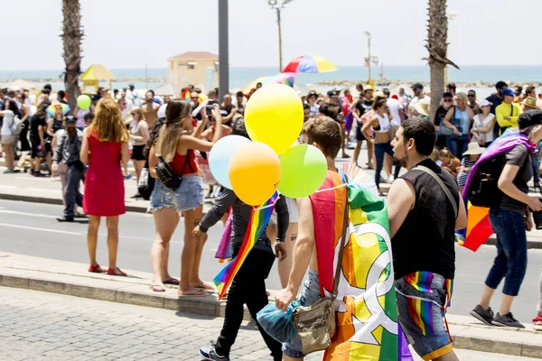 TEL AVIV, ISRAEL- 8 Haziran 2018: Tel Aviv 'de Gay Onur Yürüyüşü, İsrail