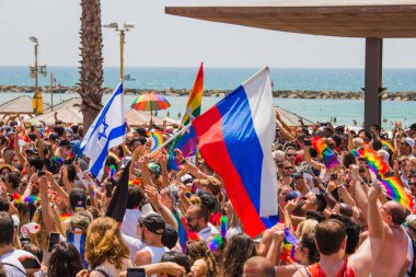TEL AVIV, ISRAEL- 8 Haziran 2018: Tel Aviv 'de Gay Onur Yürüyüşü, İsrail.