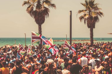 TEL AVIV, ISRAEL- 8 Haziran 2018: Tel Aviv 'de Gay Onur Yürüyüşü, İsrail