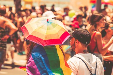 TEL AVIV, ISRAEL- 8 Haziran 2018: Tel Aviv 'de Gay Onur Yürüyüşü, İsrail