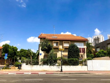 Rishon Le Zion, İsrail-18 Haziran 2018: özel modern ev sokaklarda Rishon Le Zion, İsrail