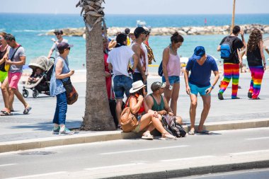 TEL AVIV, ISRAEL- 8 Haziran 2018: Tel Aviv 'de Gay Onur Yürüyüşü, İsrail.