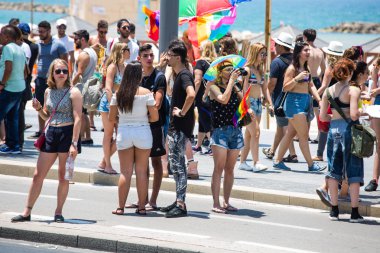 TEL AVIV, ISRAEL- 8 Haziran 2018: Tel Aviv 'de Gay Onur Yürüyüşü, İsrail.