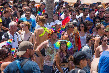 TEL AVIV, ISRAEL- 8 Haziran 2018: Tel Aviv 'de Gay Onur Yürüyüşü, İsrail.