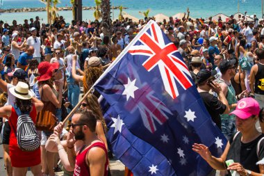 TEL AVIV, ISRAEL- 8 Haziran 2018: Tel Aviv 'de Gay Onur Yürüyüşü, İsrail.