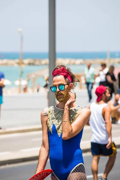 TEL AVIV, ISRAEL- 8 Haziran 2018: Tel Aviv 'de Gay Onur Yürüyüşü, İsrail.
