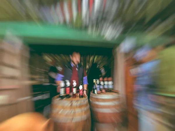乔治亚葡萄酒和酿酒节在 Mtatsminda 公园缆车在格鲁吉亚第比利斯。Blure 效果 — 图库照片