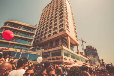 TEL AVIV, ISRAEL- 8 Haziran 2018: Tel Aviv 'de Gay Onur Yürüyüşü, İsrail.