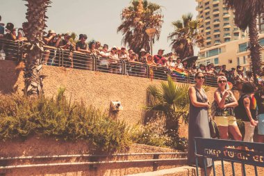 TEL AVIV, ISRAEL- 8 Haziran 2018: Tel Aviv 'de Gay Onur Yürüyüşü, İsrail.