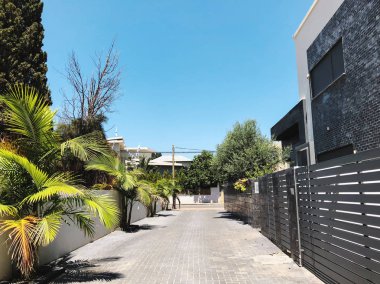 Özel modern evler sokaklarda Rishon Le Zion, İsrail